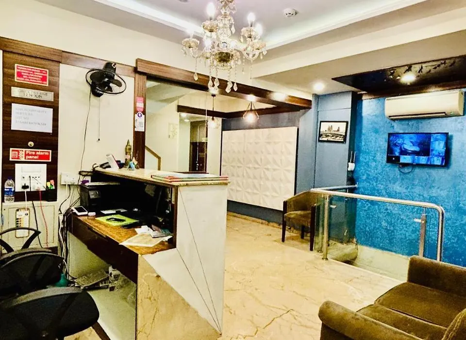 Hotel Mumbai International-1